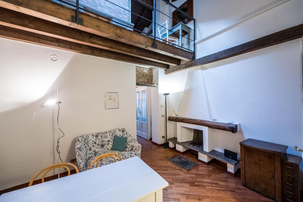 Wonderful Two Floors Apartment Милан Экстерьер фото