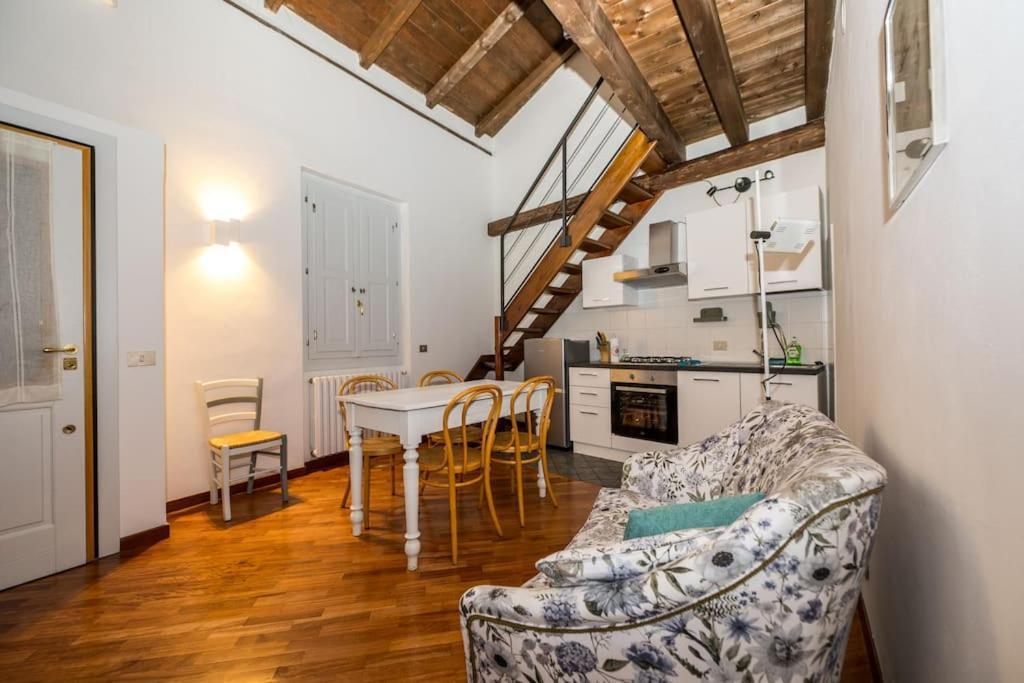 Wonderful Two Floors Apartment Милан Экстерьер фото