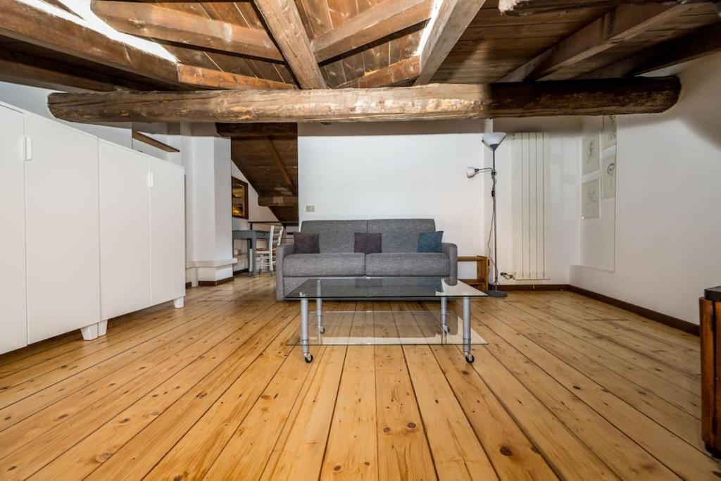 Wonderful Two Floors Apartment Милан Экстерьер фото